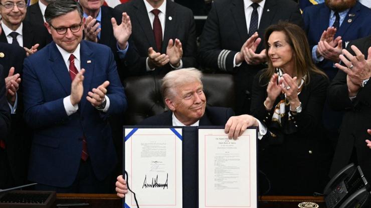 Son dakika haberi... ABDde 43 günlük kriz sona erdi: Hükümet yeniden açıldı