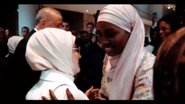 Emine Erdoğan'dan 'Yankılar' sergisi paylaşımı