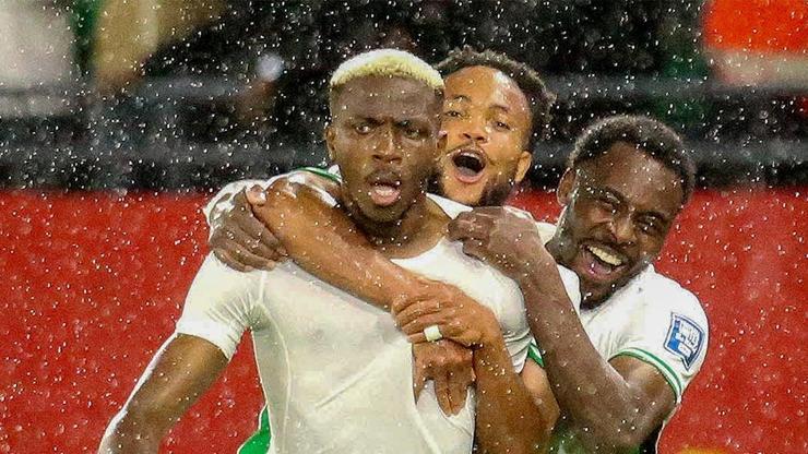 Victor Osimhen endişesi Devre arasında gözyaşlarını tutamadı...