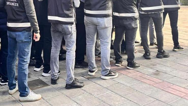 9 gözaltı 9 gözaltı