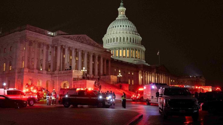 Washington'da metro tünelinde yangın: 2 yaralı