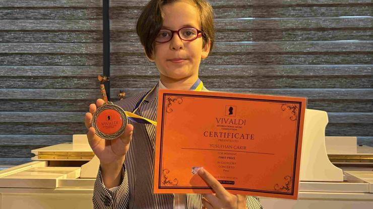Pandemide yeteneği keşfedildi, 10 yaşında lise diplomasını aldı: Samsunlu ‘mutlak kulak’ Yusufhan’dan büyük başarı…