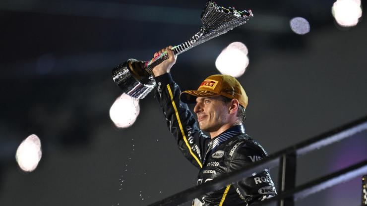 Las Vegas Grand Prix'sinde kazanan Max Verstappen