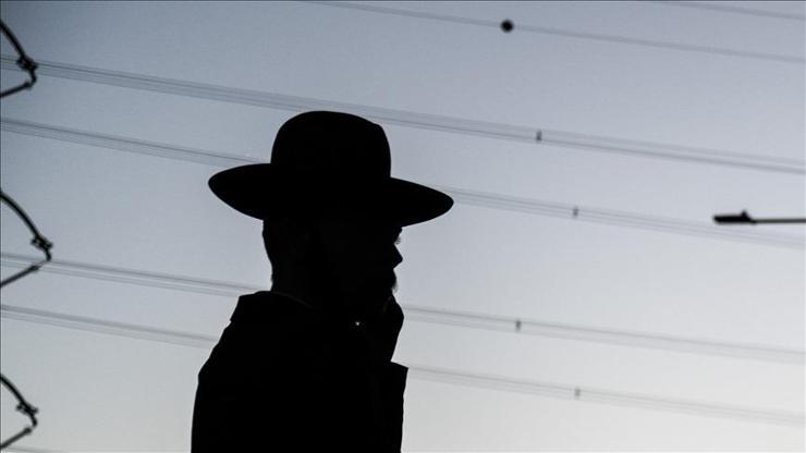 Kolombiya'da Yahudi tarikata yönelik baskın: 17 çocuk koruma altına alındı! Kolombiya'da Yahudi tarikata yönelik baskın: 17 çocuk koruma altına alındı!