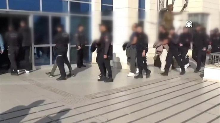 Mersin'de gümrükçülere rüşvet operasyonunda 11 tutuklama