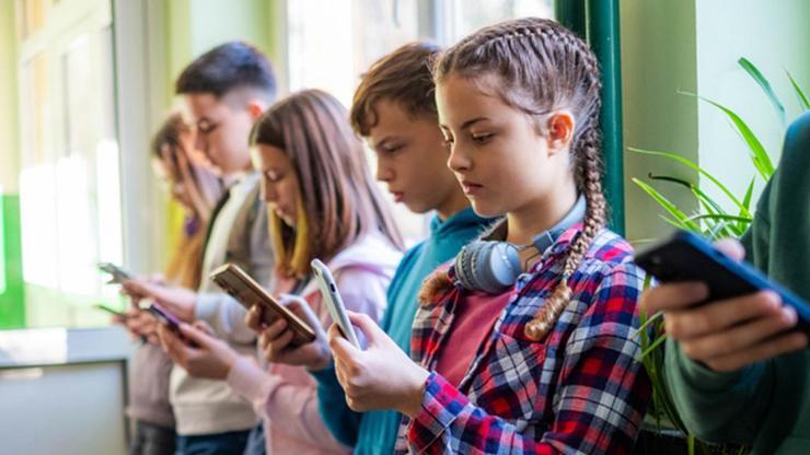 Avrupa Parlamentosu harekete geçti! Sanal medyaya 16 yaş sınırı Avrupa Parlamentosu harekete geçti! Sanal medyaya 16 yaş sınırı