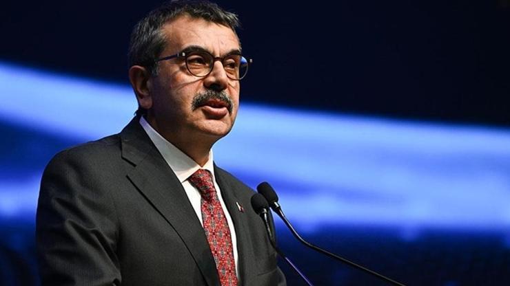 Bakan Tekin merak edilen soruyu yanıtladı! Okullarda 'ara tatil' kalkacak mı? Bakan Tekin merak edilen soruyu yanıtladı! Okullarda 'ara tatil' kalkacak mı?
