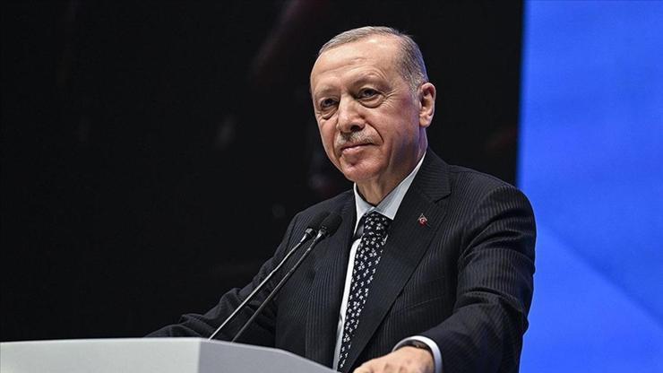 Cumhurbaşkanı Erdoğan, İngiltere'deki Türklere telefonda hitap etti
