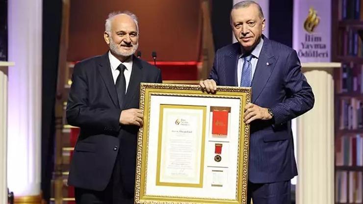 İlim Yayma Ödülleri sahiplerini buldu