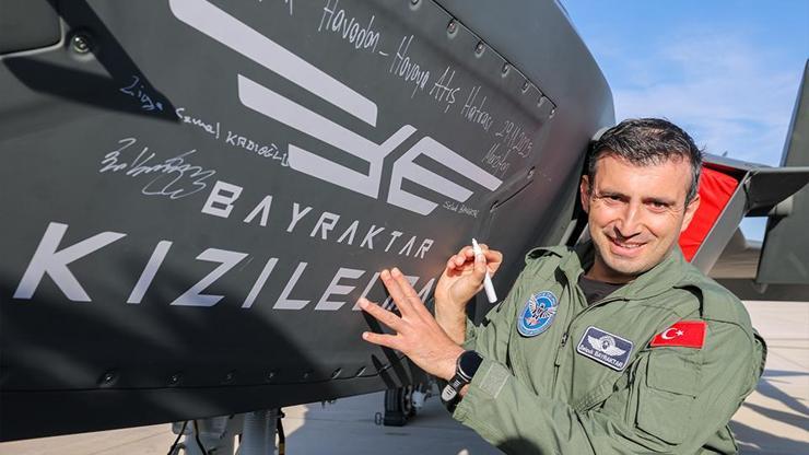 Havacılık tarihinde yeni çağ BAYRAKTAR KIZILELMA HAVA-HAVA FÜZESİYLE HEDEFİ VURDU