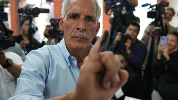 Honduras'ta seçimleri Trump'ın desteklediği aday Asfura önde götürüyor