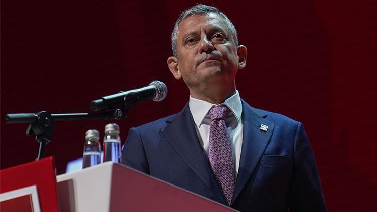 Özgür Özel'in listesi belli oldu! Dikensiz bir gül bahçesi Abdulkadir Selvi yazdı...