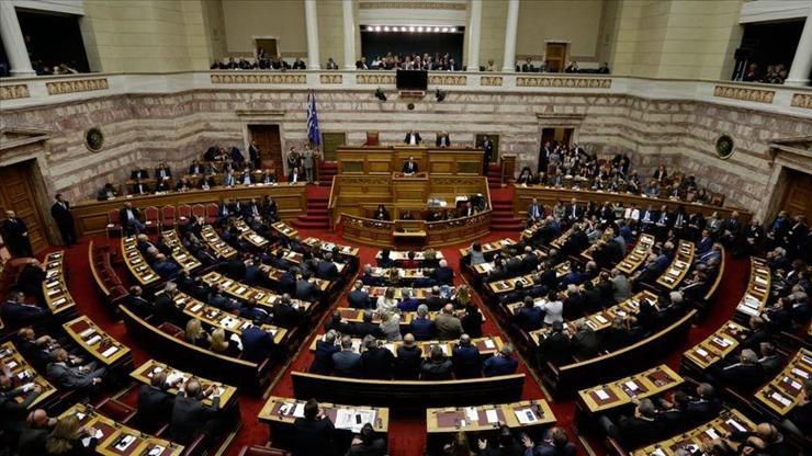 Yunanistan, İsrail'den 36 çok namlulu roketatar sistemi alacak