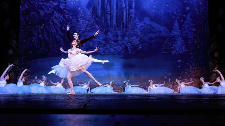 Bolşoy Tiyatrosu’nda “Fındıkkıran” çılgınlığı: 4 bilet 1 milyon ruble