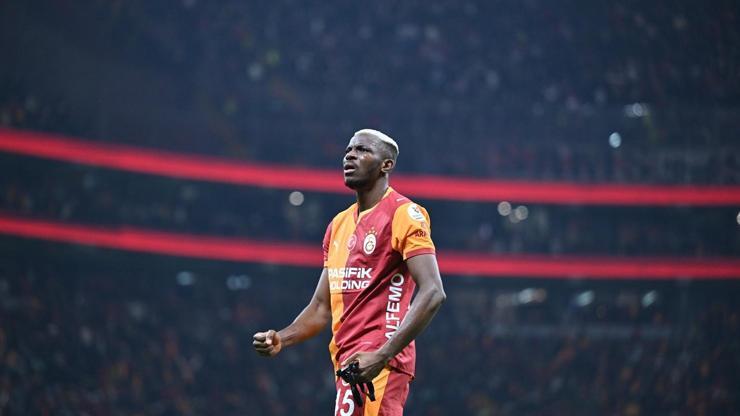 Victor Osimhenin peşindeki dev kulüp belli oldu Galatasaraydan rekor fiyat...