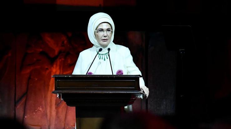 Emine Erdoğan'dan 5. İstanbul Eğitim Zirvesi paylaşımı