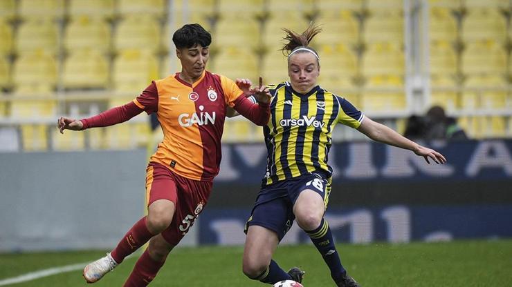 Fenerbahçe, Galatasaray’ı derbide mağlup etti; Kadınlar Süper Ligi’nde liderliği aldı