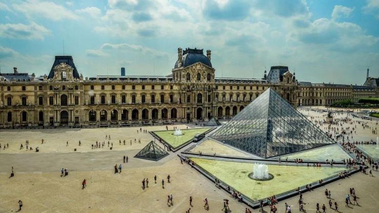 Yine Louvre yine skandal Fransa niye koruyamıyor