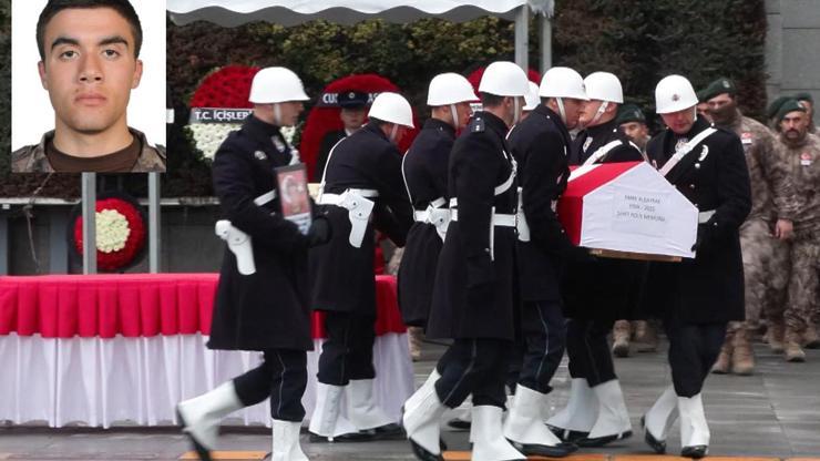 Şehit polise son görev İstanbul İl Emniyet Müdürlüğünde tören düzenlendi