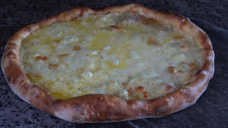 Rizenin Nesilden Nesile Aktarılan Eşsiz Lezzeti İçine Konulan Peynirden Tereyağına Her Şey Doğal... Tadan Bir Daha İstiyor