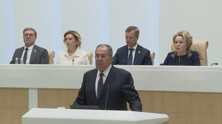 Rusya Dışişleri Bakanı’ndan Trumpa övgü