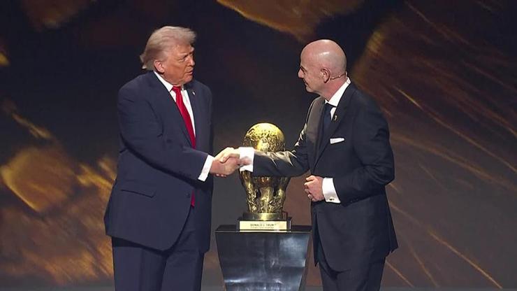 Trumpa verilen ödüle soruşturma talebi