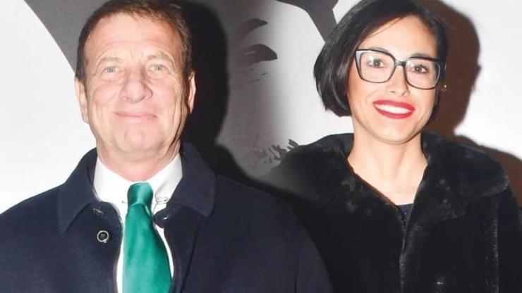 “Aşkım bizi çekiyorlar” Kaya Çilingiroğlu ve genç sevgilisi Aslım Kan ödül töreninde ilgi odağı oldu