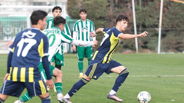 Fenerbahçe U19 takımında tekme isyanı