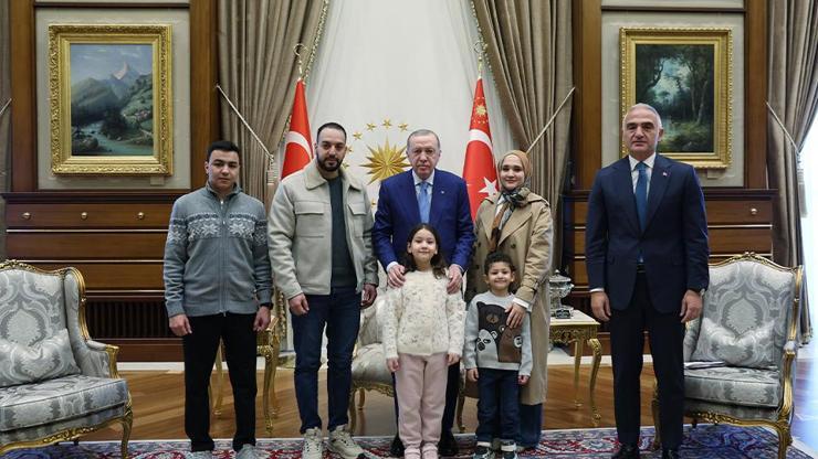 Külliyede duygusal kabul: Cumhurbaşkanı Erdoğan, Hind Rajabın ailesini kabul etti