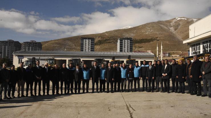 Bitlis’te karla mücadele ekipleri kışa hazır