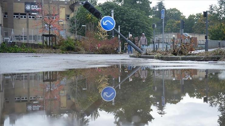 Fransa'nın güneyini şiddetli yağışlar vurdu: Turuncu alarm!