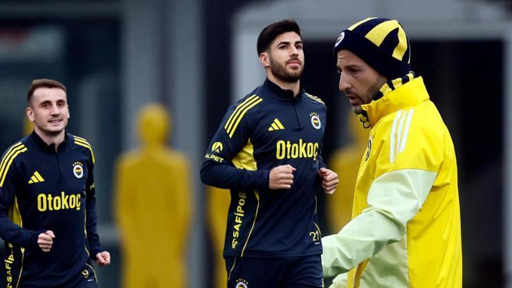 Fenerbahçe'de Domenico Tedesco, Beşiktaş derbisi öncesi sistem değişikliğine gidiyor!