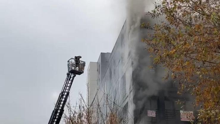 5 katlı binada yangın 5 katlı binada yangın