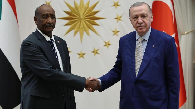 SON DAKİKA HABERİ: Cumhurbaşkanı Erdoğan, Sudan Egemenlik Konseyi Başkanı el Burhan ile görüştü