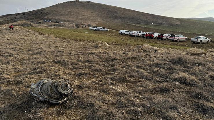 Düşen uçağa dışarıdan sinyal mi gönderildi? Abdulkadir Selvi yazdı Düşen uçağa dışarıdan sinyal mi gönderildi? Abdulkadir Selvi yazdı