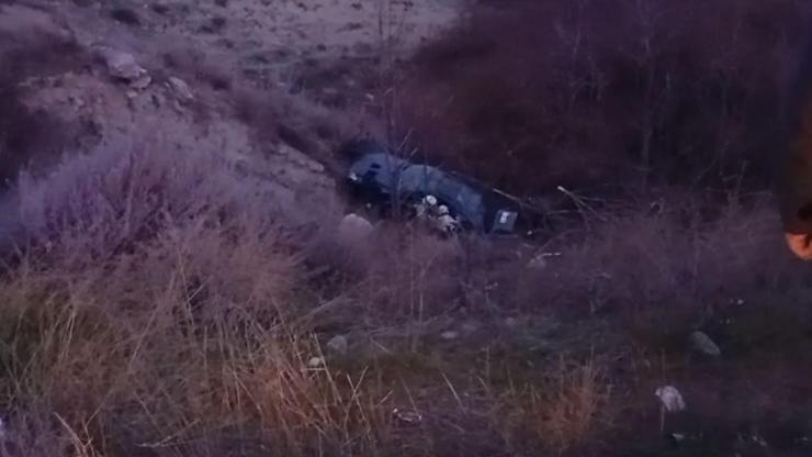 Ankara'da yürekleri dağlayan kaza! Genç çift ve 3 aylık bebekleri öldü Ankara'da yürekleri dağlayan kaza! Genç çift ve 3 aylık bebekleri öldü