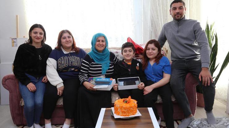 Genç ressamın hayalleri, Engelsiz Sanat Projesi ile renklendi Genç ressamın hayalleri, Engelsiz Sanat Projesi ile renklendi