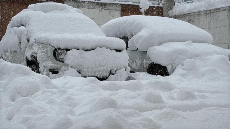 Karabük'te kar kalınlığı 60 santimetreye ulaştı Karabük'te kar kalınlığı 60 santimetreye ulaştı