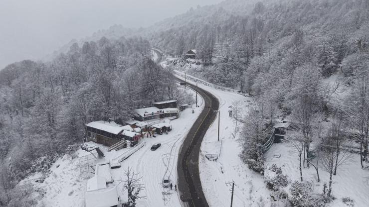 Kartepe’de seyirlik kar manzarası Kartepe’de seyirlik kar manzarası