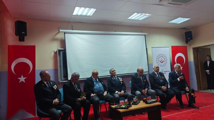 Gaziler, öğrencilere vatan sevgisini anlattı Gaziler, öğrencilere vatan sevgisini anlattı