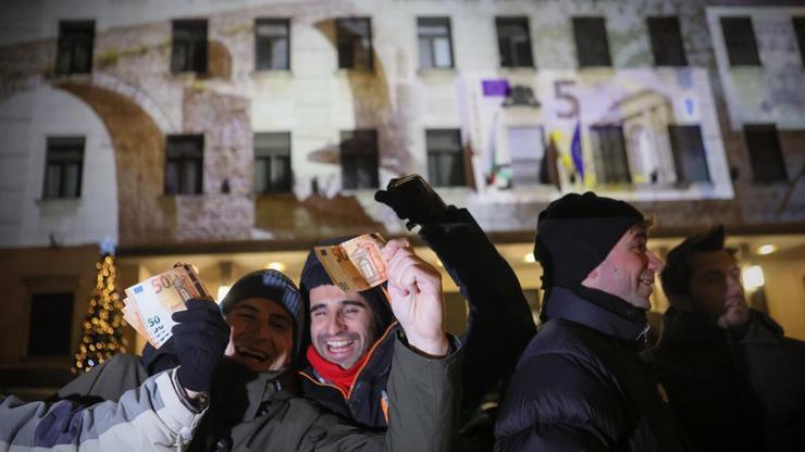 Yeni yıl, yeni dönem: Bulgar levası yerini euroya bıraktı