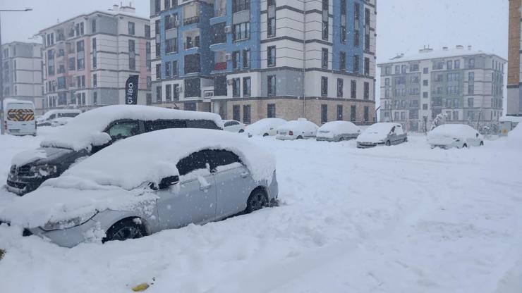 Diyarbakır’da kar esareti Diyarbakır’da kar esareti