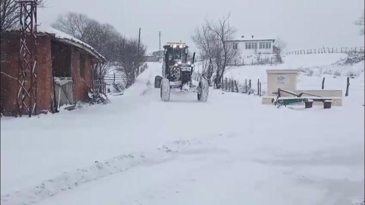 Amasya’da 180 köy yolu kardan kapandı Amasya’da 180 köy yolu kardan kapandı