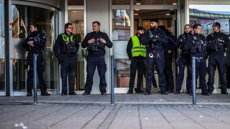 Almanya’da bir banka daha soyuldu: 20 kilo altın çalındı Almanya’da bir banka daha soyuldu: 20 kilo altın çalındı