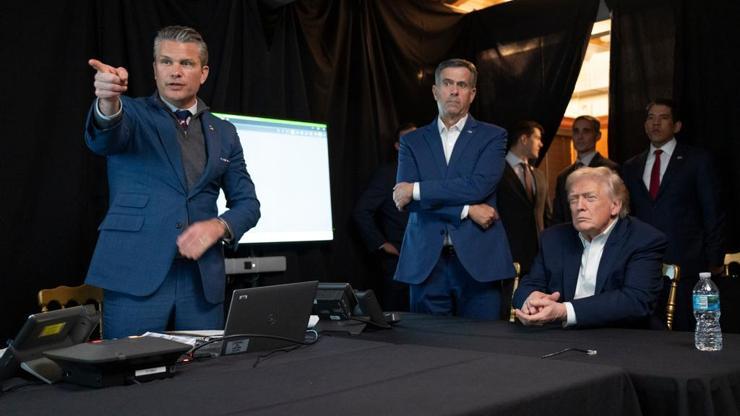 ABDli bakan Hegseth, Venezuelada şartları ABDnin belirleyeceğini söyledi Dikkat çeken Irak kıyası...