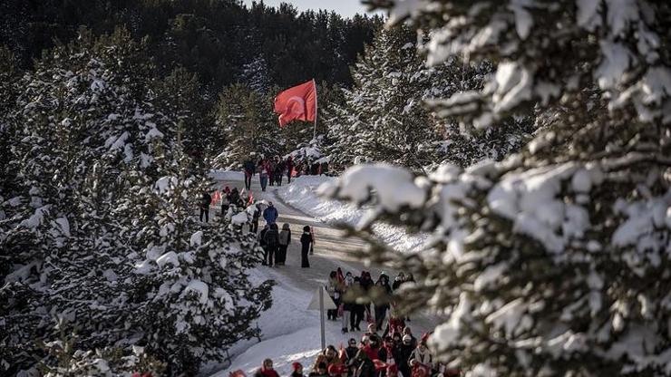 Sarıkamış şehitleri 111. yıldönümünde anıldı Sarıkamış şehitleri 111. yıldönümünde anıldı