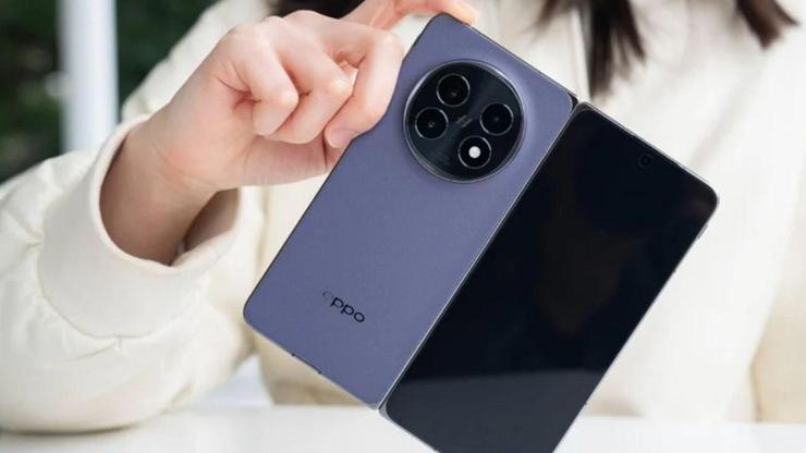 Katlanabilir telefonda 200MP sensor Katlanabilir telefonda 200MP sensor