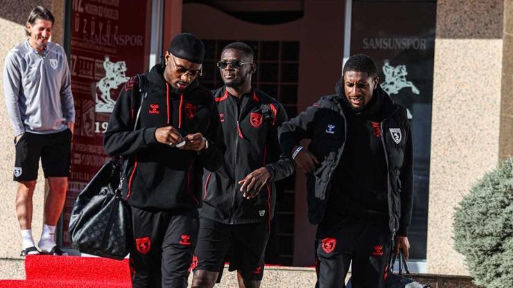Samsunspor, Fenerbahçe maçı için Adana’ya gitti