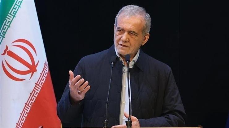 İran Cumhurbaşkanı Pezeşkiyan, sözünü kesen kişiyi Türkçe uyardı: Birin dedin birini de işit...