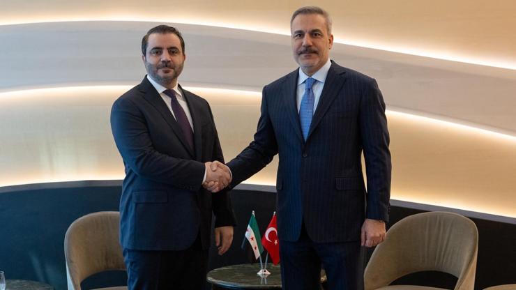 Dışişleri Bakanı Hakan Fidan Paris'te: Suriyeli mevkidaşı Şeybani ile görüştü